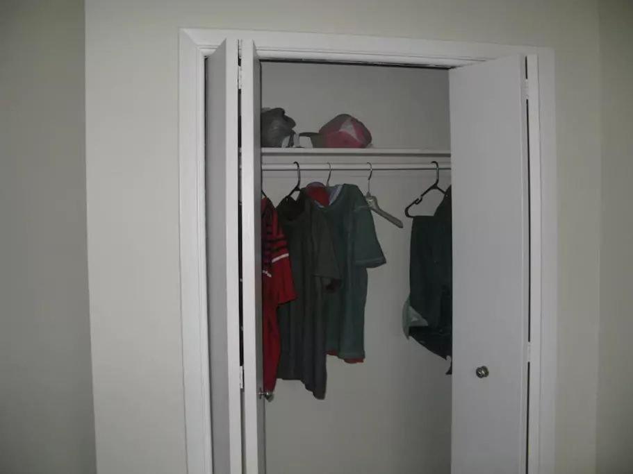Private Rooms 5 Min Finch West Subway - York University Торонто Экстерьер фото